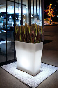 LED Blumenkübel beleuchtet RGB mit Fernbedienung Pflanzkübel modern Blumentopf
