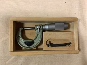 Toolmex Outside Micrometer 0-1" Range .0001" Graduation - w/accessories and box - Picture 1 of 4