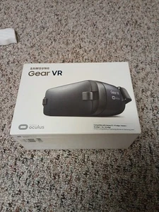 Samsung VR Virtual Reality Headset Oculus  - Picture 1 of 9