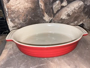 Le Creuset Oval Casserole Baking Dish 17-21 Red 8.25”x12.5” Outside Measurement* - Picture 1 of 5