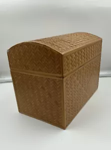 VTG BASKET WEAVE HINGED LID DOMED KEEPSAKE FULLY LINED STORAGE BOX - Picture 1 of 9