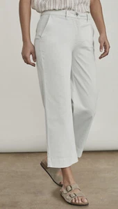 Women's ELIZABETH & JAMES Light Khaki Relaxed Crop Pant Size 2  NWT - Picture 1 of 6