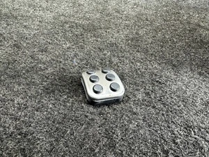 MERCEDES W211 E550 E63 EMERGENCIA E FRENO PEDAL CUBIERTA MOLDURA OEM - Imagen 1 de 3