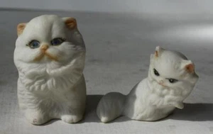 Cat Figurines Set of 2 White Miniature Cats Little Fat White Cat 1 Long Tail VTG - Picture 1 of 1