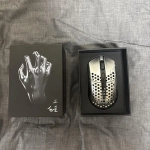 Finalmouse Starlight Pro Tenz S Gaming Maus Silber Gebraucht Getestet - Bild 1 von 1