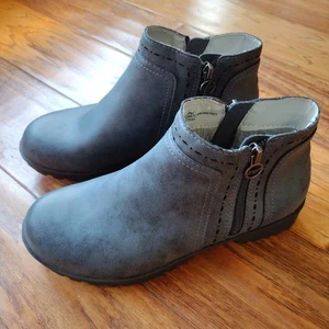 J Sport Women's Jenna Ankle Boots NAVY Blue Memory Foam Size 6M - Picture 1 of 11