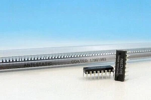 5 x ORIGINAL SN74259N 74259 by T.I. TTL 8-Bit Octal addressable latches NEW IC - Picture 1 of 1