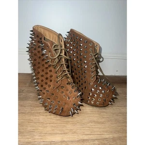 Botas con tachuelas Dominatrix COLLAR DE PERRO GÓTICO VINTAGE de tacón alto para mujer talla 9 - Imagen 1 de 6