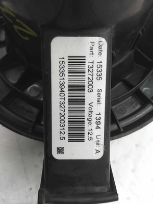 Motor soplador de climatización usado se adapta a: camioneta Chevrolet Silverado 1500 2009 con doble cabina de aire acondicionado Foto 1 de 4