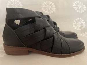 Anthropologie Woven Black Leather Zip Shoes Sz 38 - Picture 1 of 9