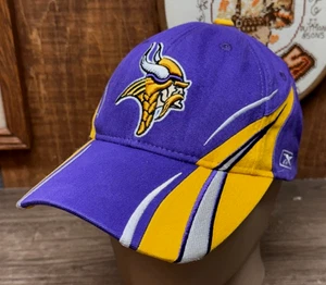 Gorra de fútbol americano vintage NFL Reebok Minnesota Vikings para hombre púrpura con tirantes Y2K - Imagen 1 de 7