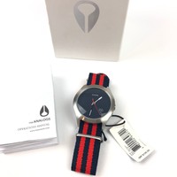 nixon mod surf the quad