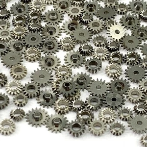 25 Watch Gears 3-5mm Silver Parts Steampunk Repair Job Lot Art Watchmaker Craft - Picture 1 of 7