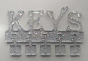 LLAVES Hechas a Mano Porta Llaves para 5 Azul y Blanco Brillo 8" x 3.5" x .25" - Imagen 1 de 5