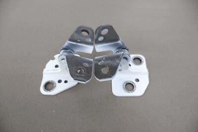 2022-2023 Jeep Grand Wagoneer Rear Right Upper&Lower Door Hinges (Bright White) - Image 1 of 4