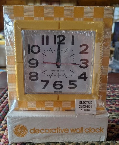 Vintage 1970s GE Simple White Square Electric Wall Clock Plastic -Made in USA Cover
