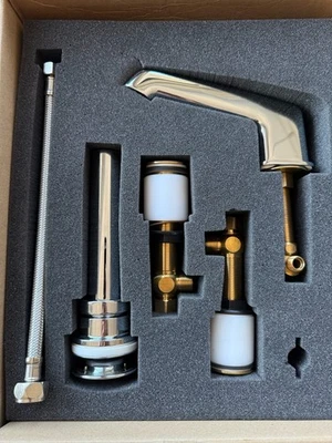 Torneira de lavatório de baixo perfil Waterworks nova em folha (menos alça) acabamento cromado. - Imagem 1 de 4