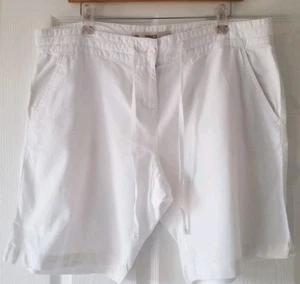 Next Size 16 White Linen Blend Shorts, Smart, pockets, Tie adjustment, worn once - Picture 1 of 5