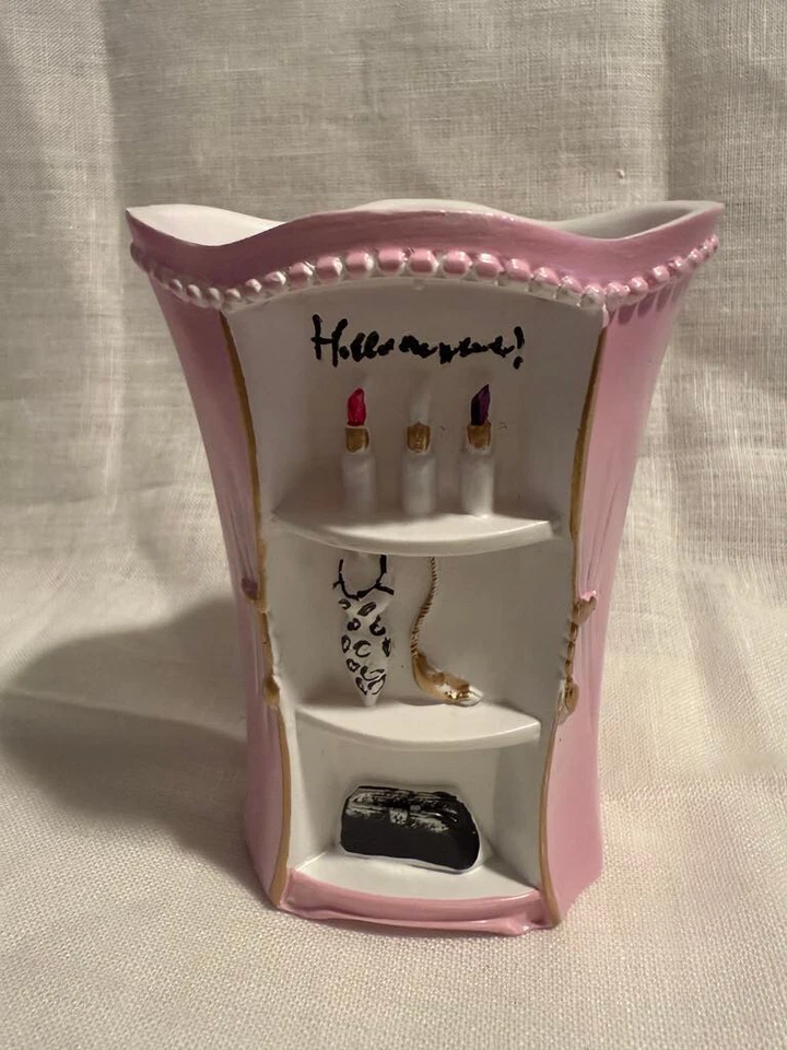 Bed Bath Beyond Toothbrush Holder Pink Dresser - Image 1 of 3
