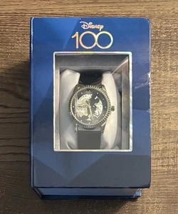 Neu im Karton Unisex Disney 100th Anniversary Analog Mickey Mouse Uhr - Bild 1 von 3