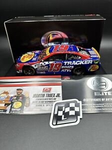 NASCAR Lionel RCCA Elite 2021 Martin Truex Jr #19 Richmond Win 1/24 Diecast Car