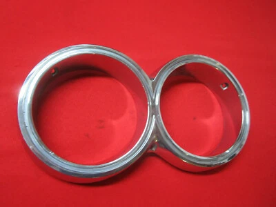 1963 1964 CHRYSLER 300 NEWPORT NEW YORKER MOLDURA DE FAROL LADO DIREITO  - Imagem 1 de 4