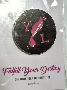 Aceites esenciales Young Living - Pin de corbata con solapa de sombrero, NUEVO (LOGO ROSA Y L) - Imagen 1 de 3