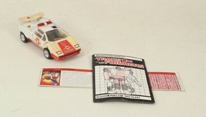 Transformers G1 Red Alert  Hasbro With File Card & Instructions