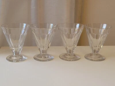 4 anciens verres coniques à liqueur taillés à 10 côtes plates à pans facettes - Photo 1/4