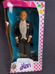 NRFB Vintage 1990 Wedding Day Ken Barbie bambola 9609 Best Man Midge Alan Groom Tux - Foto 1 di 22