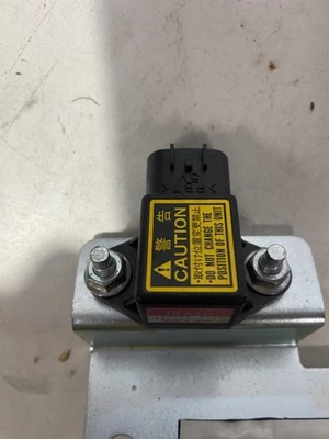 Genuine Used Nissan Navara D40 2010-2015 Denso Tilt Angle Sensor 4x4 31955-1BN0A - Image 1 of 4