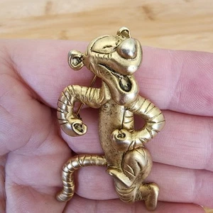 Disney Tigger goldfarbene Anstecknadel aufklappbar Oberkörper Revers Sammlerstück Walt Disney - Bild 1 von 7
