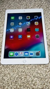 Apple iPad 5th Gen 9.7” 32gig - PARTS OR REPAIR - Picture 1 of 6