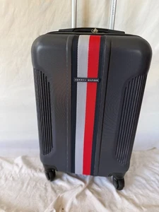 Tommy Hilfiger Dixon 20" Hardcase Spinner Carry On Luggage Blue Lightweight - Picture 1 of 6