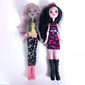 Monster High Moanica D’Kay & Draculaura Doll x 2 2015 Monstrous Rivals Welcome - Picture 1 of 13
