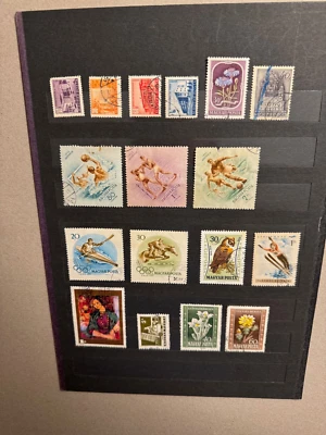 Hungary group of 16 stamps loose Scott Cat 590/C228 1941-1976 - Image 1 of 2