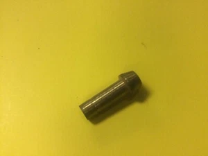 NEW Swagelok B-401-PC, Brass 1/4" tube 1/4" connector port - Picture 1 of 3