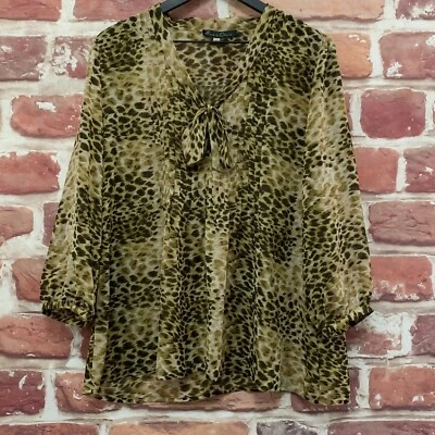 玫瑰和橄榄上衣女式大号棕褐色动物抽象衬衫 — 第 1/4 张图片