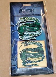 Universal Studios Harry Potter Serpeverde Set di magneti in legno accorto nuovo con carta - Foto 1 di 6