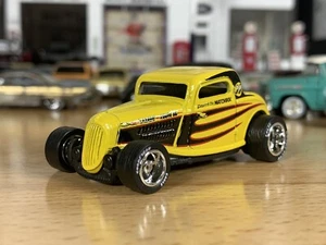 2020 Matchbox '33 Ford Coupe Mooneyes Lazabo Route 66 Yellow Custom Wheel Swap - Picture 1 of 17