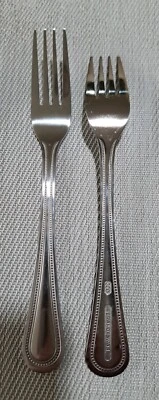 Tenedores de cena de puerto de 4 dientes de acero inoxidable de marca de vajilla de 12 World 71/2 pulgadas Foto 1 de 4