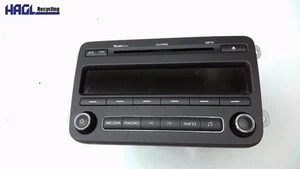 Radio kein Code vorhanden 5J0035161D Skoda Fabia 1.2 TSI DSG 5J Limousine - Bild 1 von 11