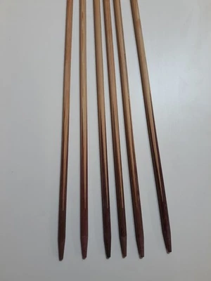 Ejes de flecha con patas de Rusty's Feet Foto 1 de 2