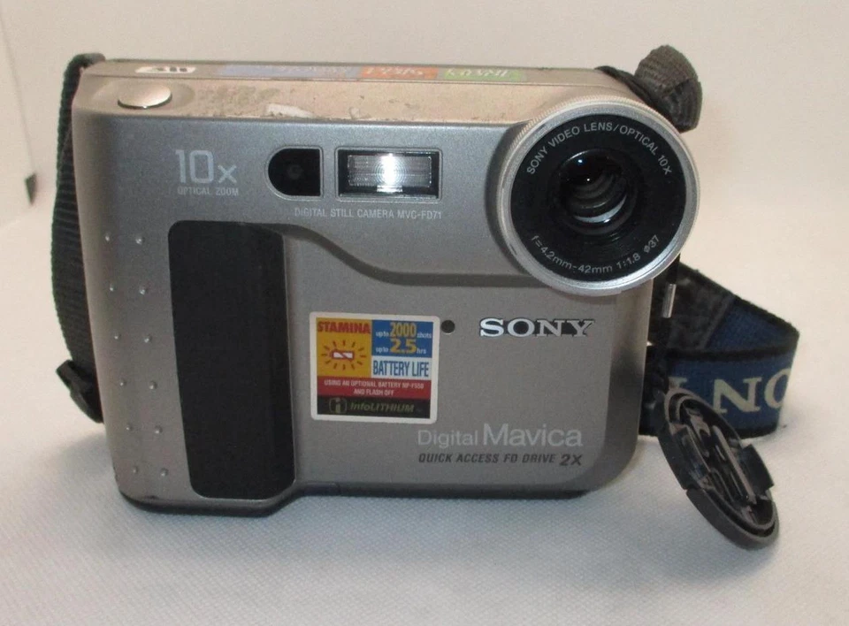 Sony Mavica MVC-FD71 0.4MP Digital Camera; Metallic Gray; 10X Optical Zoom Email - Image 1 of 1