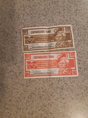 Billete de 50 centavos y billete de 10 centavos Canadian Tire Foto 1 de 2