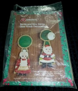 De Colección Lee Wards Mr & Mrs Santa Fieltro Doorknow Decoración Kit Fieltro Lentejuelas Completo - Imagen 1 de 6