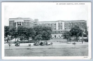1920-30's ST ANTHONY HOSPITAL HAYS KANSAS ANTIQUE CARS BLACK & WHITE POSTCARD - Picture 1 of 2