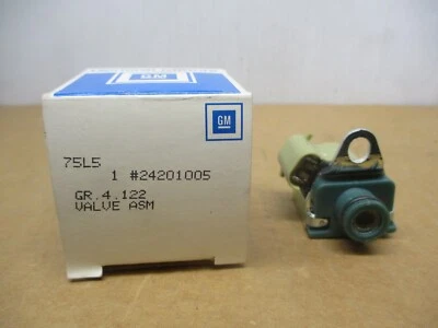 Genuine GM 24201005 VALVE - Image 1 of 3