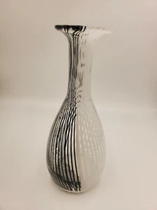 Vintage Flaschenstil American Made schwarz/weiße Streifen, hohe schöne Vase  - Bild 1 von 7