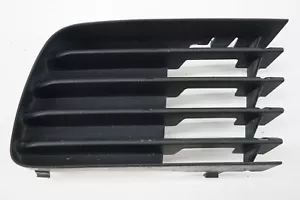 Toyota Prius 2004-2009 cubierta antiniebla delantera derecha 53112-47020 - Imagen 1 de 7